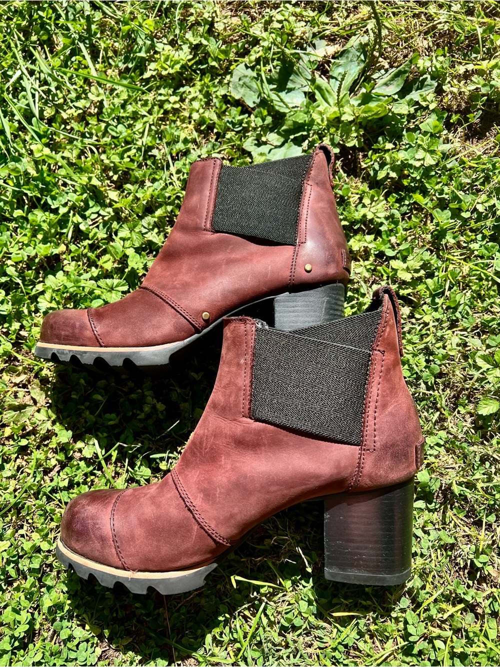 Sorel Addington Burgundy Leather Block Heel Chelsea Boots Waterproof 8.5